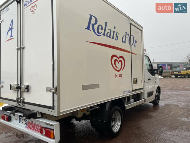 Белый Рено Мастер, объемом двигателя 2.3 л и пробегом 184 тыс. км за 29700 $, фото 35 на Automoto.ua