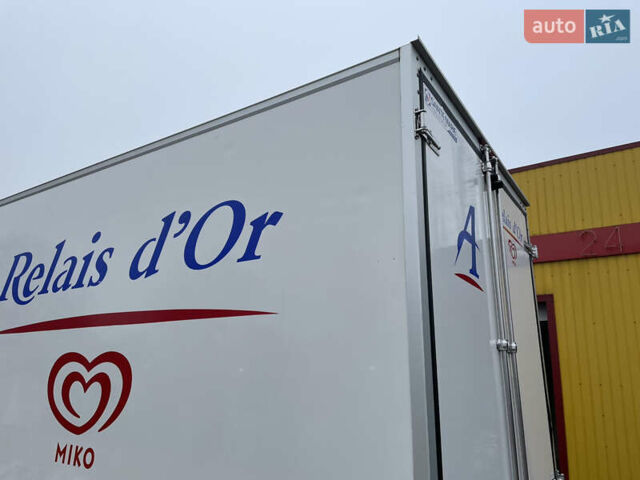 Белый Рено Мастер, объемом двигателя 2.3 л и пробегом 184 тыс. км за 29700 $, фото 29 на Automoto.ua