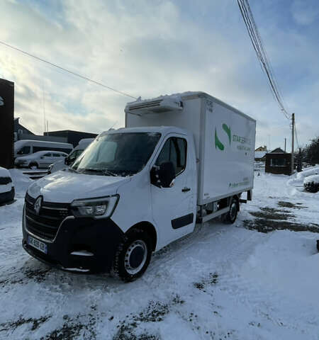 Белый Рено Мастер, объемом двигателя 2.3 л и пробегом 260 тыс. км за 28500 $, фото 2 на Automoto.ua