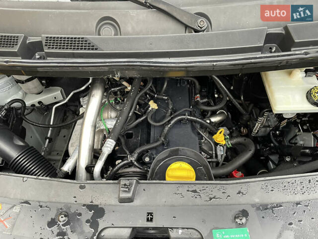 Белый Рено Мастер, объемом двигателя 2.3 л и пробегом 184 тыс. км за 29700 $, фото 69 на Automoto.ua