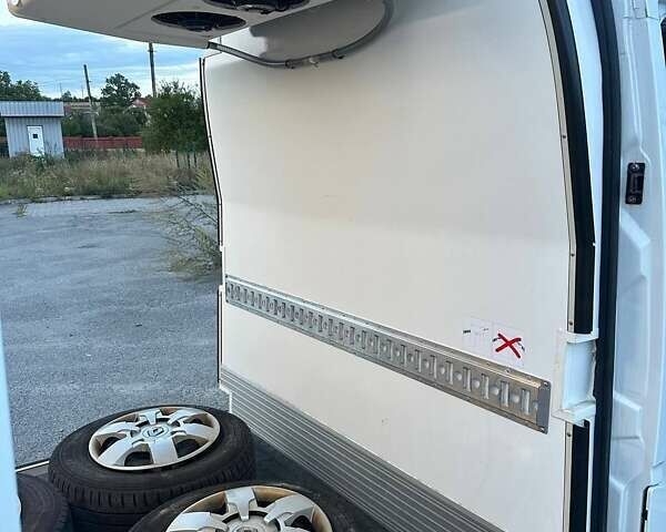 Белый Рено Мастер, объемом двигателя 2.3 л и пробегом 155 тыс. км за 27500 $, фото 15 на Automoto.ua