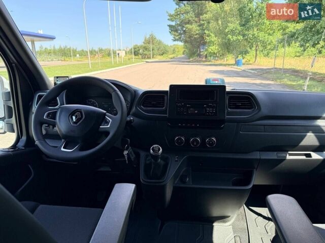 Белый Рено Мастер, объемом двигателя 2.3 л и пробегом 310 тыс. км за 27999 $, фото 84 на Automoto.ua