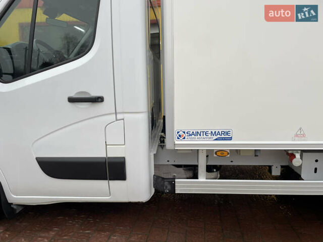 Белый Рено Мастер, объемом двигателя 2.3 л и пробегом 184 тыс. км за 29700 $, фото 7 на Automoto.ua