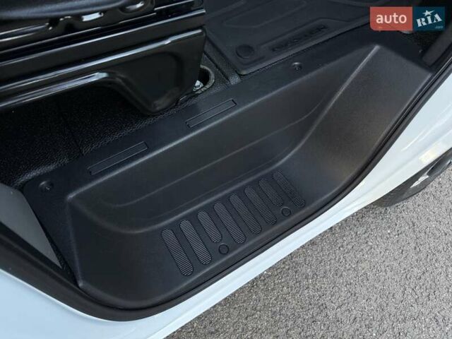 Рено Мастер 2022 в Ковель на Automoto.ua Белый Рено Мастер, объемом двигателя 2.3 л и пробегом 291 тыс. км за 26950 $, фото 62 на Automoto.ua