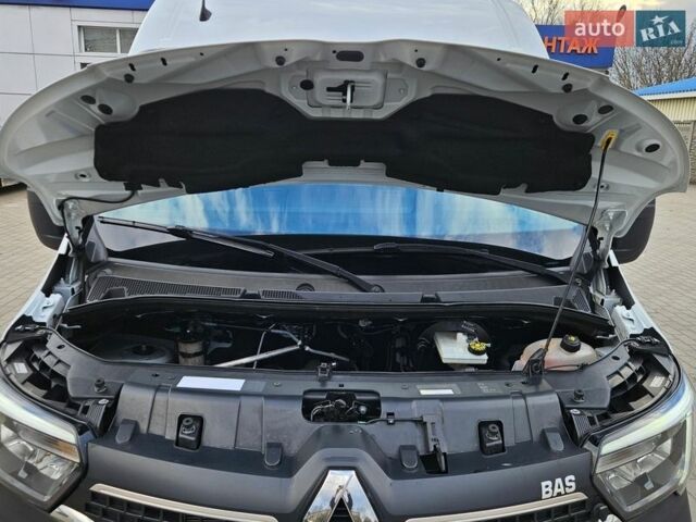 Белый Рено Мастер, объемом двигателя 2.3 л и пробегом 233 тыс. км за 25300 $, фото 56 на Automoto.ua