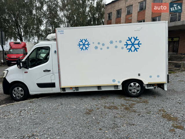 Белый Рено Мастер, объемом двигателя 2.3 л и пробегом 165 тыс. км за 24900 $, фото 7 на Automoto.ua