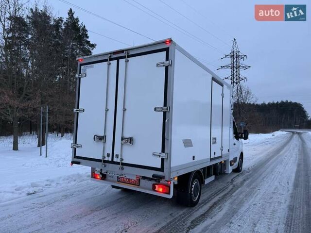 Белый Рено Мастер, объемом двигателя 2.3 л и пробегом 297 тыс. км за 25900 $, фото 15 на Automoto.ua