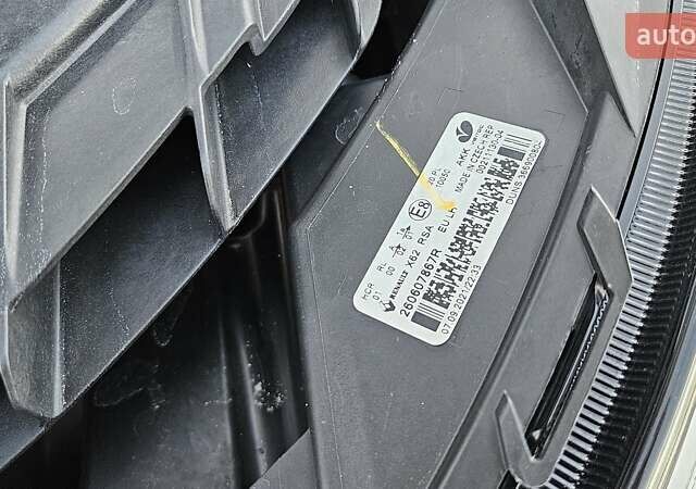 Белый Рено Мастер, объемом двигателя 2.3 л и пробегом 239 тыс. км за 24700 $, фото 47 на Automoto.ua