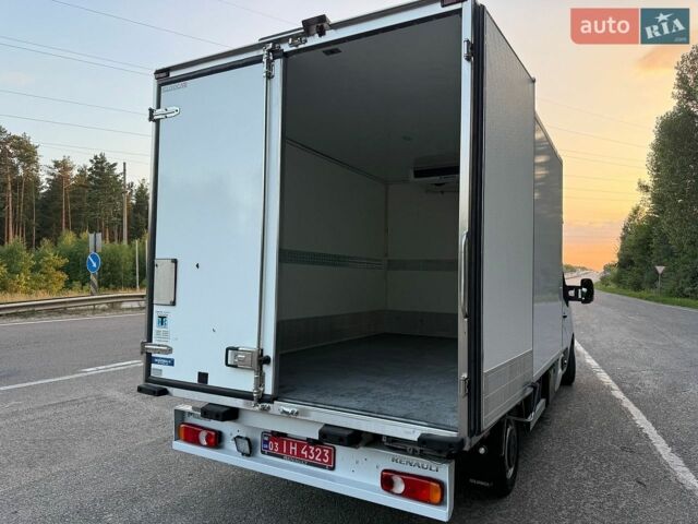 Белый Рено Мастер, объемом двигателя 2.3 л и пробегом 261 тыс. км за 23900 $, фото 84 на Automoto.ua