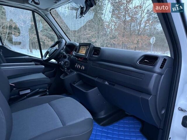 Белый Рено Мастер, объемом двигателя 2.3 л и пробегом 297 тыс. км за 25900 $, фото 62 на Automoto.ua