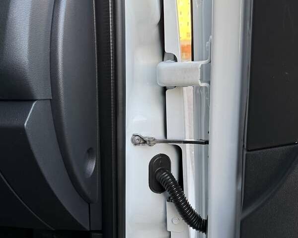 Рено Мастер 2022 в Ковель на Automoto.ua Белый Рено Мастер, объемом двигателя 2.3 л и пробегом 291 тыс. км за 26950 $, фото 63 на Automoto.ua