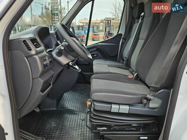 Белый Рено Мастер, объемом двигателя 2.3 л и пробегом 233 тыс. км за 25300 $, фото 36 на Automoto.ua