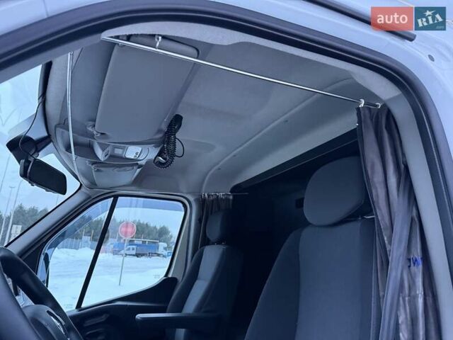 Белый Рено Мастер, объемом двигателя 2.3 л и пробегом 297 тыс. км за 25900 $, фото 52 на Automoto.ua