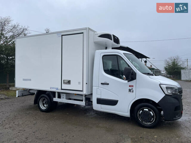 Белый Рено Мастер, объемом двигателя 2.3 л и пробегом 194 тыс. км за 29750 $, фото 3 на Automoto.ua