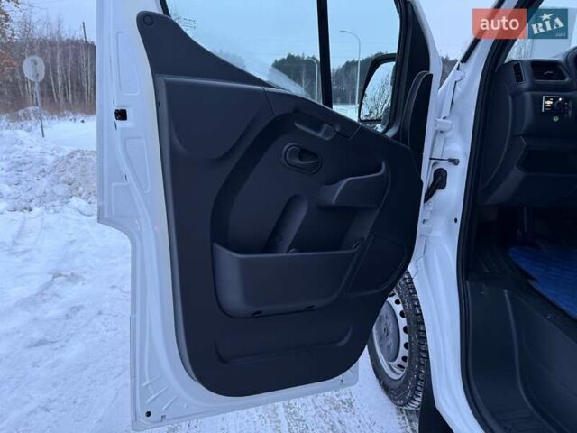 Белый Рено Мастер, объемом двигателя 2.3 л и пробегом 297 тыс. км за 25900 $, фото 43 на Automoto.ua