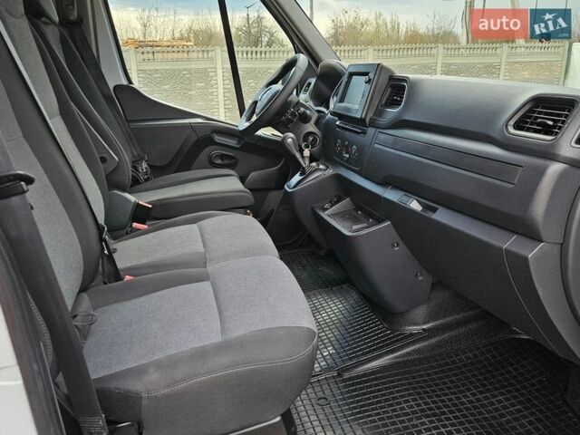 Белый Рено Мастер, объемом двигателя 2.3 л и пробегом 233 тыс. км за 25300 $, фото 47 на Automoto.ua