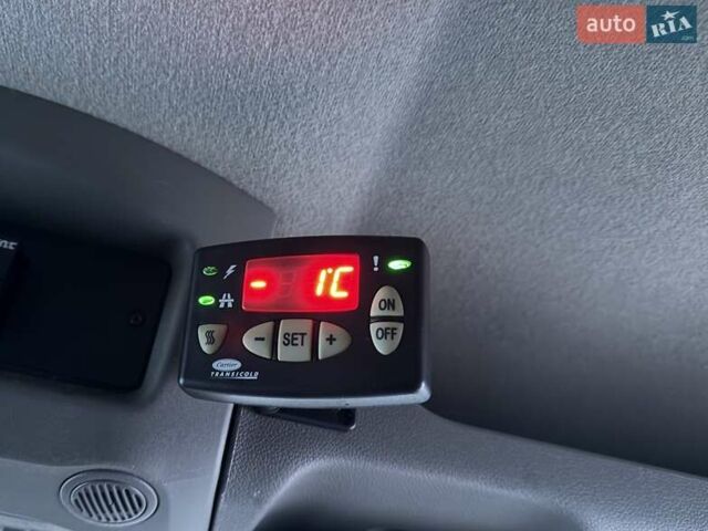 Белый Рено Мастер, объемом двигателя 2.3 л и пробегом 297 тыс. км за 25900 $, фото 73 на Automoto.ua