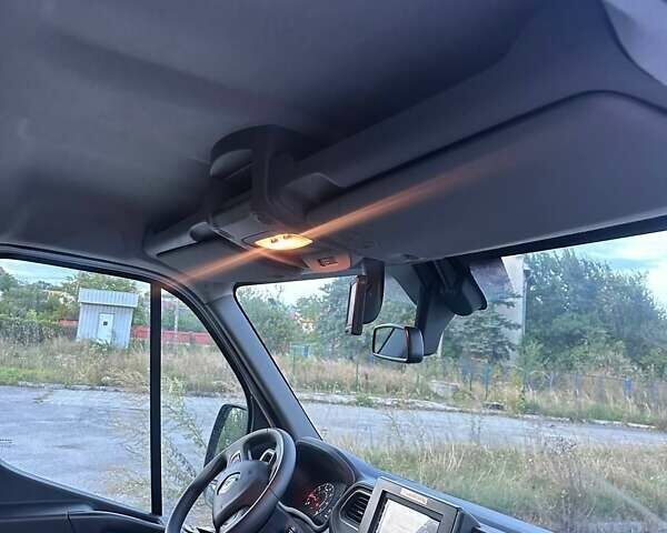 Белый Рено Мастер, объемом двигателя 2.3 л и пробегом 155 тыс. км за 27325 $, фото 19 на Automoto.ua