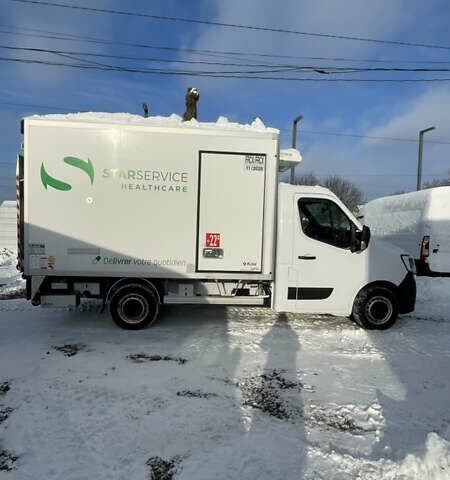 Белый Рено Мастер, объемом двигателя 2.3 л и пробегом 260 тыс. км за 28500 $, фото 6 на Automoto.ua