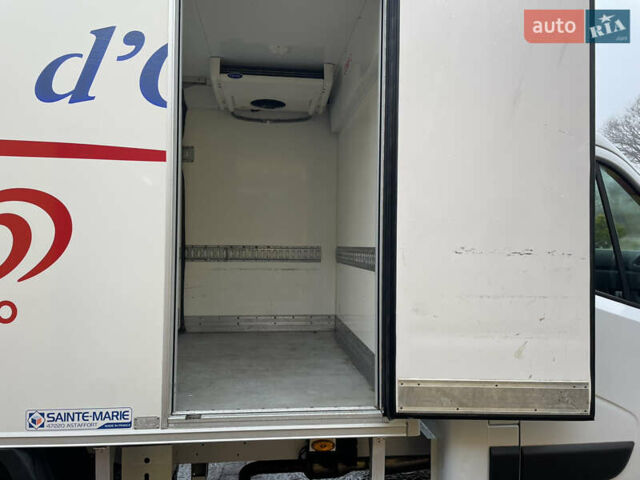 Белый Рено Мастер, объемом двигателя 2.3 л и пробегом 184 тыс. км за 29700 $, фото 57 на Automoto.ua