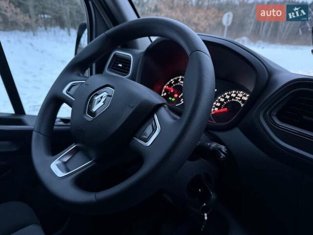 Белый Рено Мастер, объемом двигателя 2.3 л и пробегом 297 тыс. км за 25900 $, фото 66 на Automoto.ua