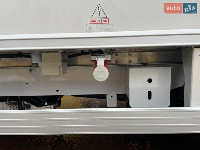 Белый Рено Мастер, объемом двигателя 2.3 л и пробегом 184 тыс. км за 29700 $, фото 9 на Automoto.ua