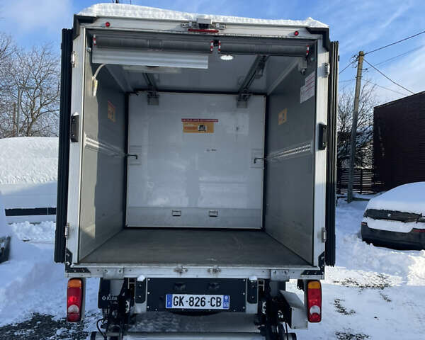 Белый Рено Мастер, объемом двигателя 2.3 л и пробегом 260 тыс. км за 28500 $, фото 33 на Automoto.ua