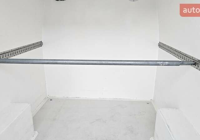 Белый Рено Мастер, объемом двигателя 2.3 л и пробегом 239 тыс. км за 24700 $, фото 45 на Automoto.ua