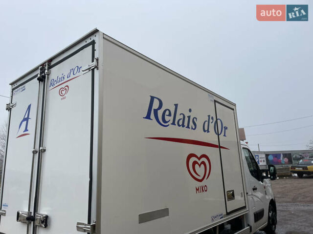 Белый Рено Мастер, объемом двигателя 2.3 л и пробегом 184 тыс. км за 29700 $, фото 36 на Automoto.ua