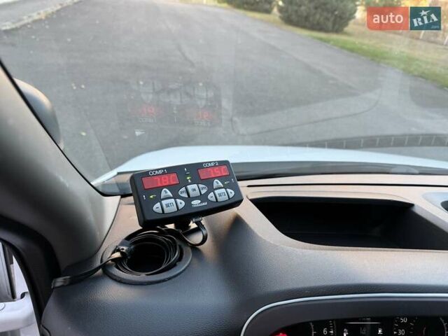 Рено Мастер 2022 в Ковель на Automoto.ua Белый Рено Мастер, объемом двигателя 2.3 л и пробегом 291 тыс. км за 26950 $, фото 60 на Automoto.ua