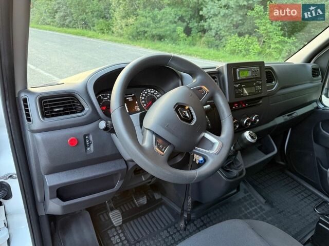 Белый Рено Мастер, объемом двигателя 2.3 л и пробегом 261 тыс. км за 23900 $, фото 42 на Automoto.ua