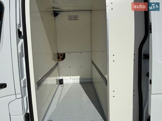 Белый Рено Мастер, объемом двигателя 2.3 л и пробегом 180 тыс. км за 25500 $, фото 22 на Automoto.ua