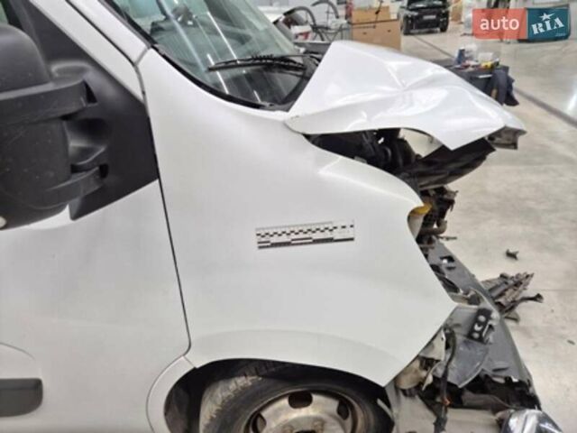 Білий Рено Мастєр, об'ємом двигуна 2.3 л та пробігом 170 тис. км за 16000 $, фото 7 на Automoto.ua