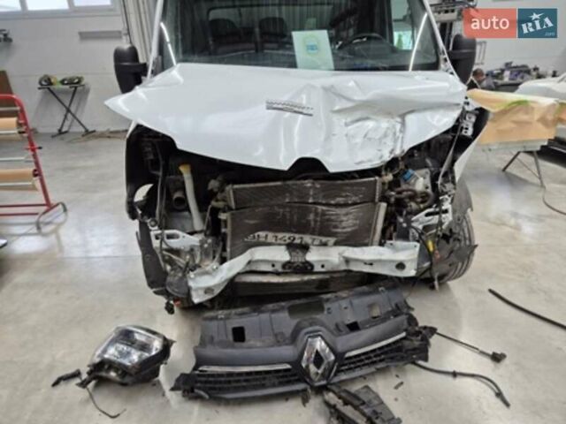 Білий Рено Мастєр, об'ємом двигуна 2.3 л та пробігом 170 тис. км за 16000 $, фото 5 на Automoto.ua