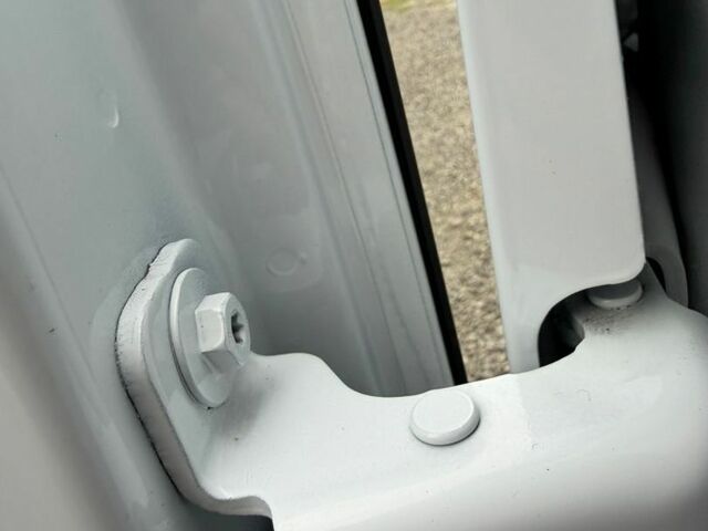 Белый Рено Мастер, объемом двигателя 2.3 л и пробегом 269 тыс. км за 21800 $, фото 11 на Automoto.ua