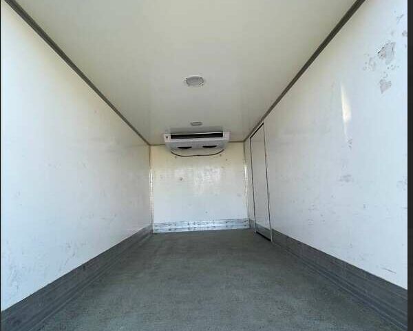 Білий Рено Мастєр, об'ємом двигуна 2.3 л та пробігом 170 тис. км за 16000 $, фото 11 на Automoto.ua