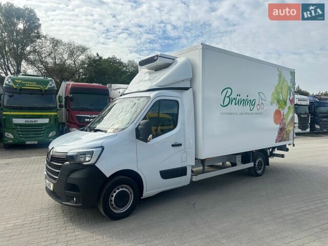 Белый Рено Мастер, объемом двигателя 2.29 л и пробегом 93 тыс. км за 32000 $, фото 3 на Automoto.ua