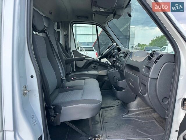 Белый Рено Мастер, объемом двигателя 2.3 л и пробегом 160 тыс. км за 12500 $, фото 18 на Automoto.ua