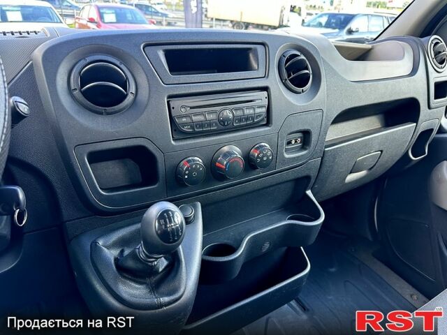 Белый Рено Мастер, объемом двигателя 2.3 л и пробегом 160 тыс. км за 12500 $, фото 10 на Automoto.ua