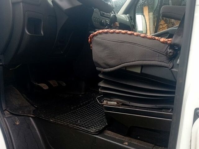 Белый Рено Мастер, объемом двигателя 2.3 л и пробегом 0 тыс. км за 12000 $, фото 3 на Automoto.ua