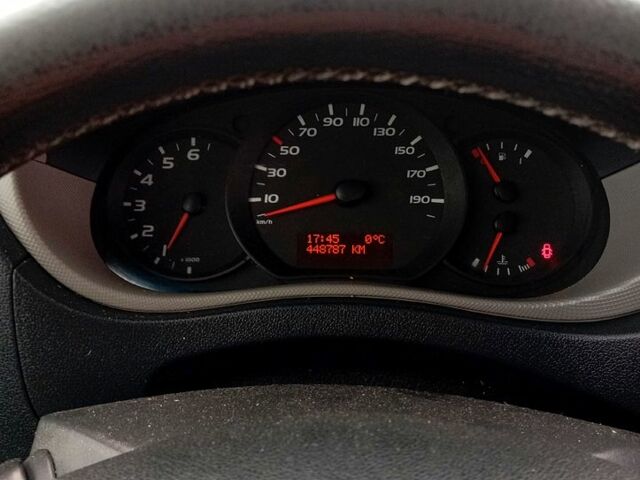 Білий Рено Мастєр, об'ємом двигуна 2.3 л та пробігом 44800 тис. км за 12000 $, фото 8 на Automoto.ua