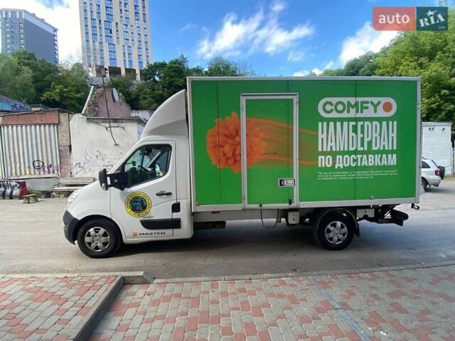Белый Рено Мастер, объемом двигателя 2.3 л и пробегом 347 тыс. км за 16950 $, фото 3 на Automoto.ua