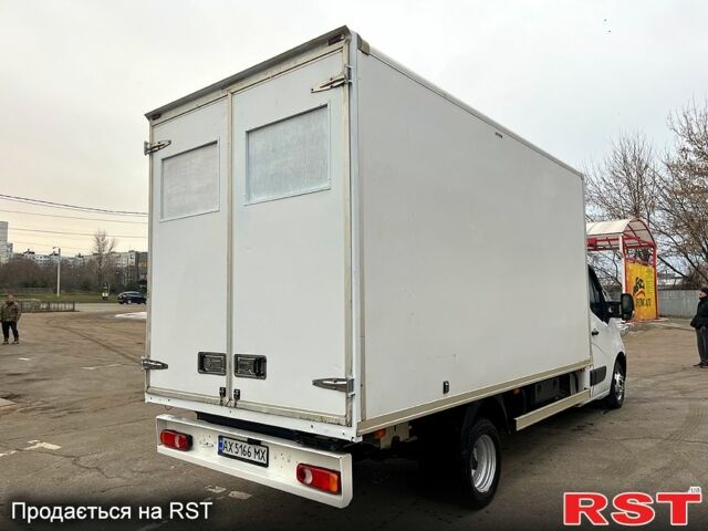 Белый Рено Мастер, объемом двигателя 2.3 л и пробегом 230 тыс. км за 17500 $, фото 3 на Automoto.ua