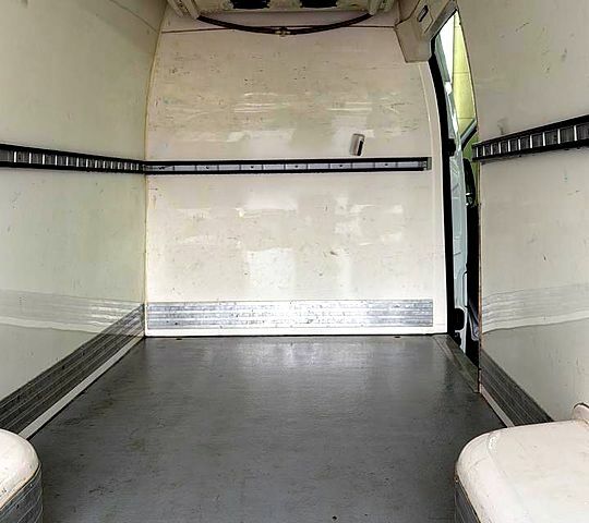 Белый Рено Мастер, объемом двигателя 2.3 л и пробегом 290 тыс. км за 17500 $, фото 4 на Automoto.ua