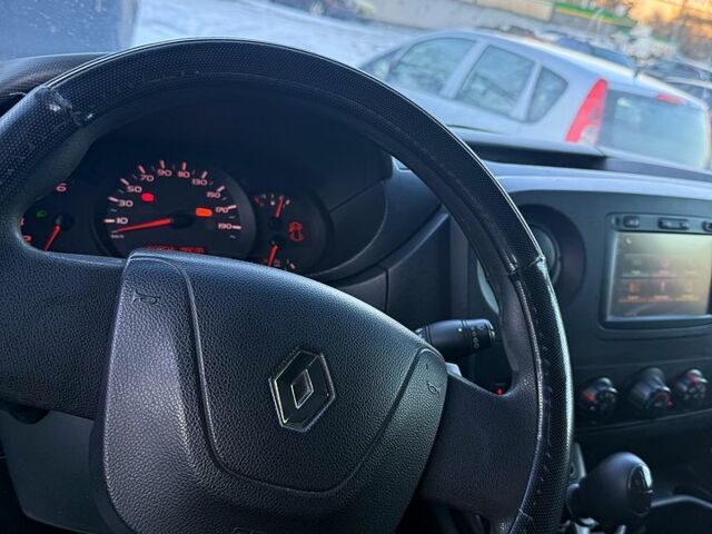 Белый Рено Мастер, объемом двигателя 2.3 л и пробегом 0 тыс. км за 12800 $, фото 4 на Automoto.ua