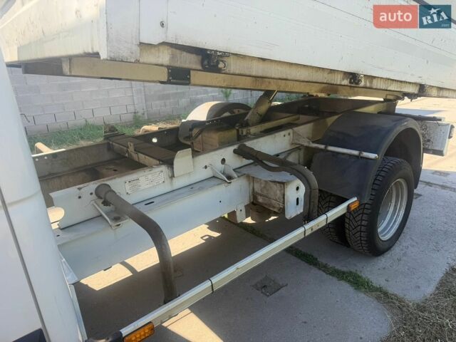 Белый Рено Мастер, объемом двигателя 2.3 л и пробегом 266 тыс. км за 16500 $, фото 3 на Automoto.ua