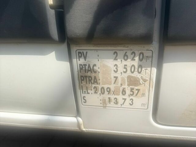 Белый Рено Мастер, объемом двигателя 2.3 л и пробегом 266 тыс. км за 16500 $, фото 9 на Automoto.ua