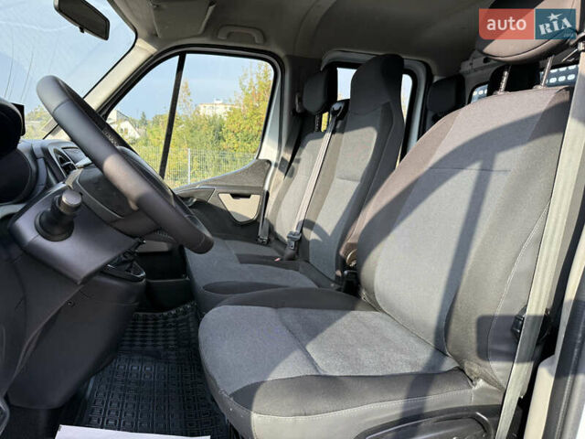 Белый Рено Мастер, объемом двигателя 2.3 л и пробегом 118 тыс. км за 23900 $, фото 33 на Automoto.ua