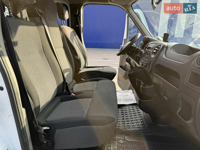 Белый Рено Мастер, объемом двигателя 2.3 л и пробегом 118 тыс. км за 23900 $, фото 39 на Automoto.ua