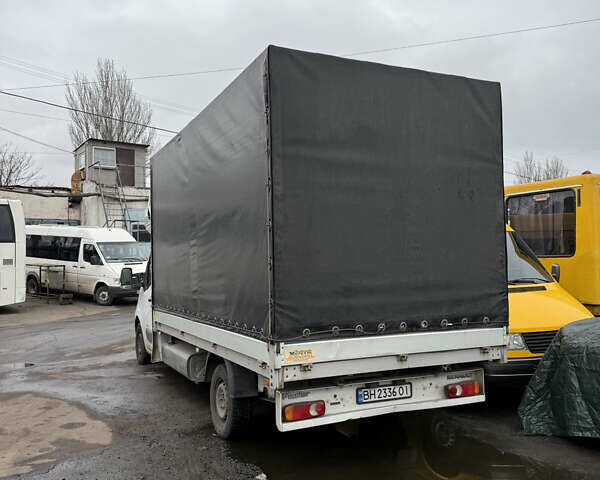 Білий Рено Мастєр, об'ємом двигуна 2.3 л та пробігом 320 тис. км за 10500 $, фото 1 на Automoto.ua